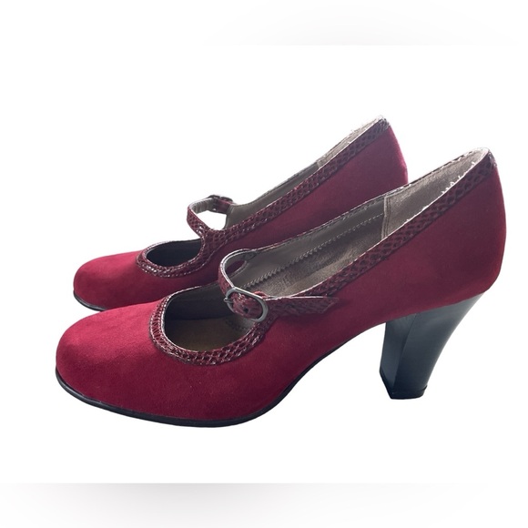 🔥Aerosoles Sushi Role Dark Red Suede Combo Mary Jane Pumps, Size 7 - Picture 1 of 6